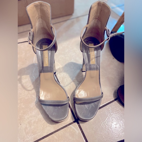 MICHAEL KORS GRAY SUEDE STILETTO HEELS MADE IN ITALY - Picture 8 of 9